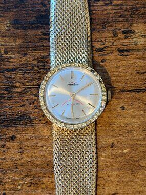 Lucerne Swiss Manual Wind Women's Silver Sunburst Dial Gold Mesh Bracelet 26mm